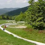 Ochg Le Petit Paisible 1-6 Personnes 3 Etoiles *